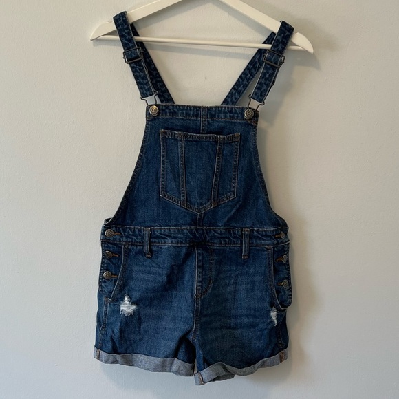 Old Navy Distressed Denim Overall Shorts - Picture 11 of 11